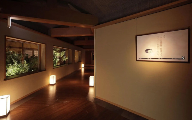 Hotel Shion