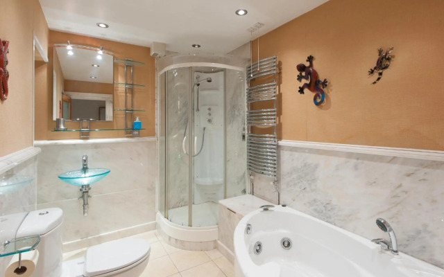 The York Place Residence