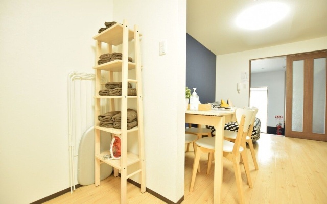Yagara Terrace House B – Guest Rooms – Osaka