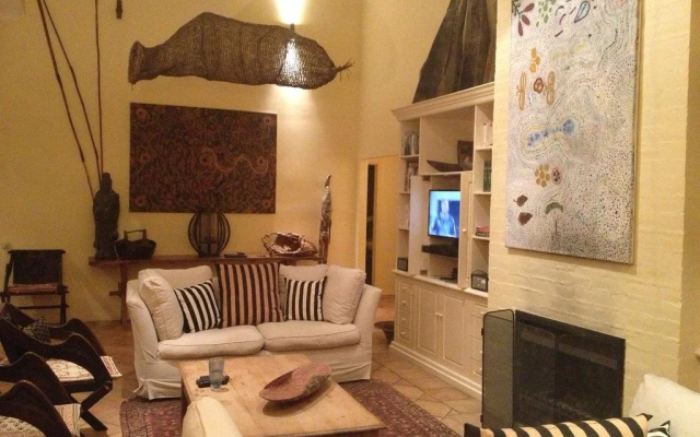 Kumbaingiri Retreat – Guest Rooms – Bellingen