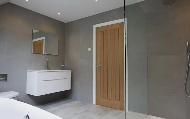 3 The Drive, Hillfield Village