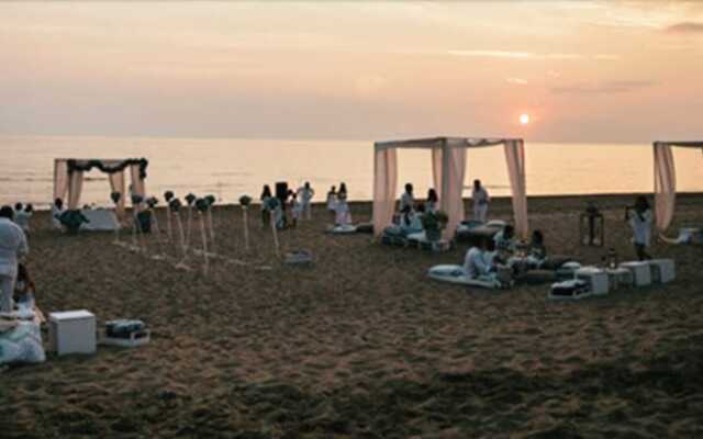 Sunshine Beach Resort