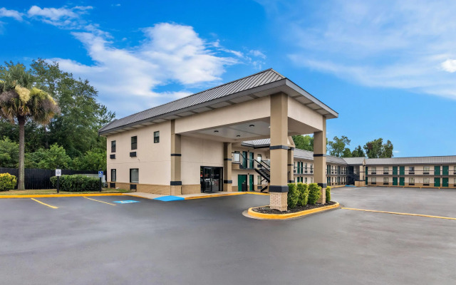 Super 8 by Wyndham Columbia