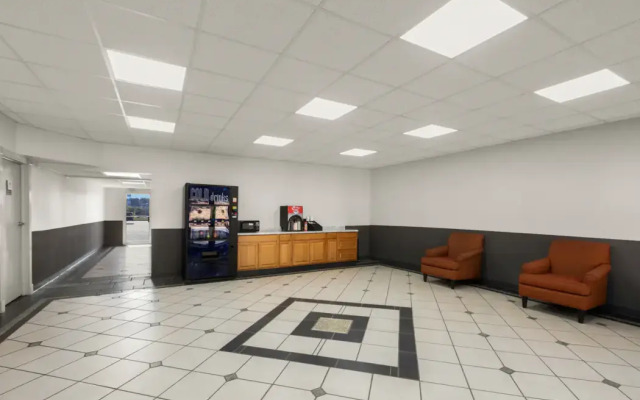 Rodeway Inn Commerce