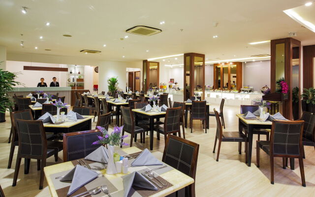 Lavender Hotel Ben Thanh Market