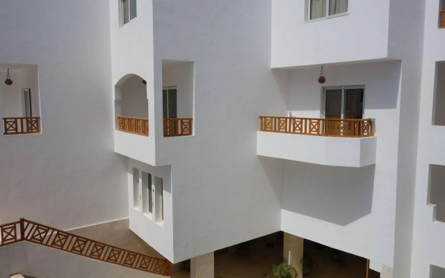 Blue Vision Hotel & Diving College