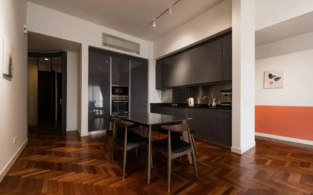 Mews Luxe Residence Apartments