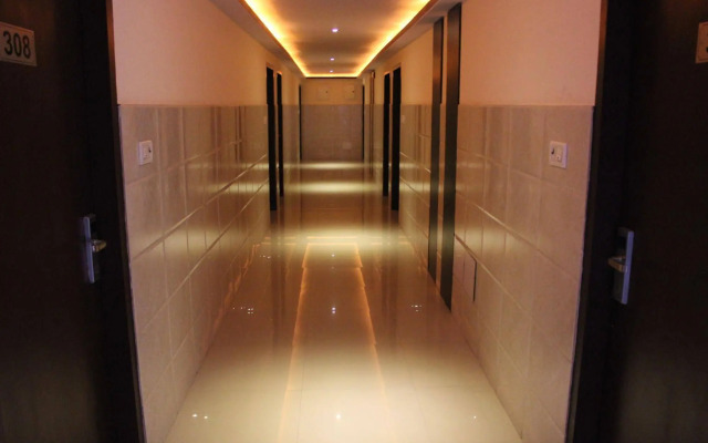 Hotel Savi Regency