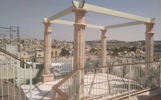 Western Wall Luxury House