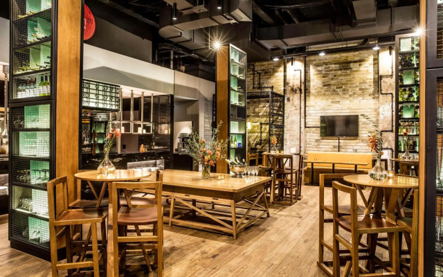 DoubleTree by Hilton Hotel Melbourne - Flinders Street