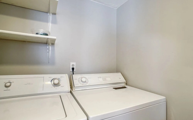 Southwest Splendor 2BR Tempe Townhome