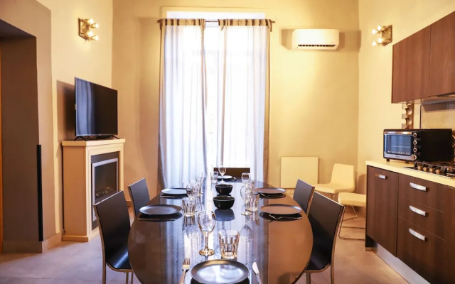 Donna Consiglia Design Apartment