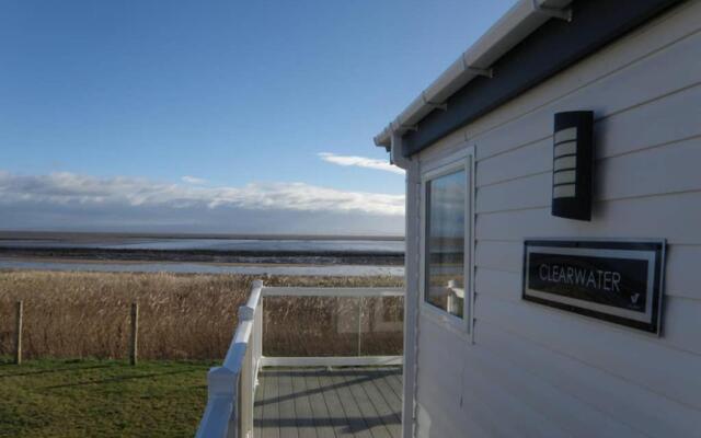 Beachcomber Lodge, 3 bedroom, beachside, dog friendly, Dumfries and Galloway, Scotland