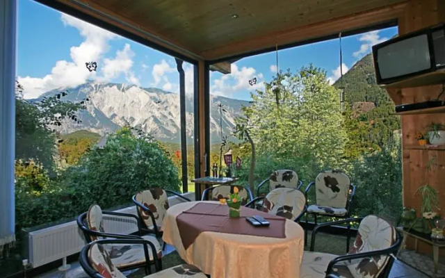 Hotel Garni Ötztalerhof