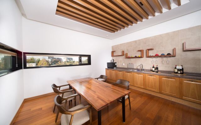 Libentia Hotel & Pool Villa