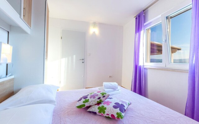 Nice Home in Celina With 2 Bedrooms and Wifi