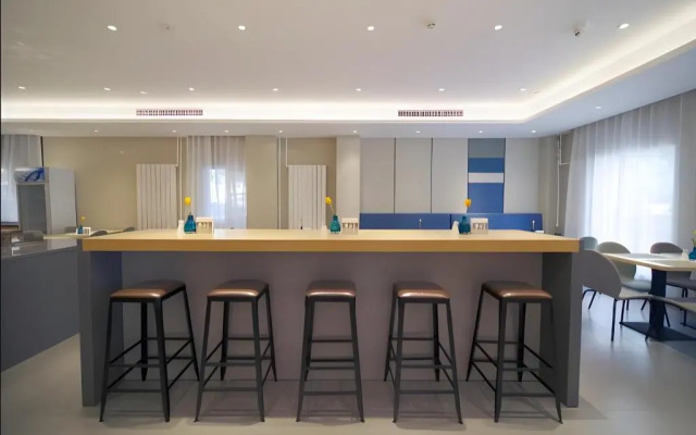 Homeinn Selected (Beijing Shangdi Qinghe Subway Station)