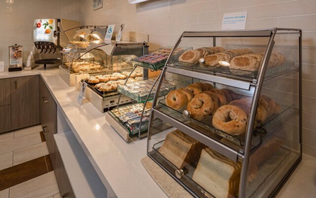 Holiday Inn Express Sunnyvale - Silicon Valley by IHG