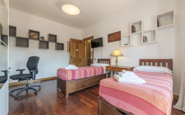 Portaportese Wooden Flat