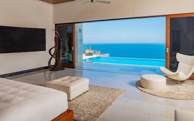 Spectacular Modern Luxury and Exceptional Amenities at Mantea Casa Cabo in Pedregal