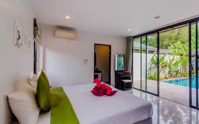 Tropical Pool Villas near Phuket Zoo