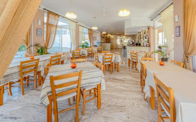 Chandris Apartments