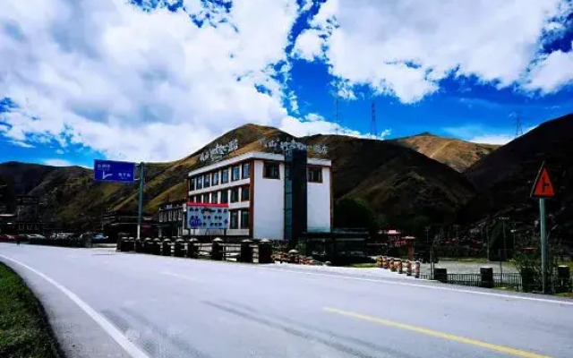 Minshan Traveler Muxin Hotel (Kangding Xinduqiao)