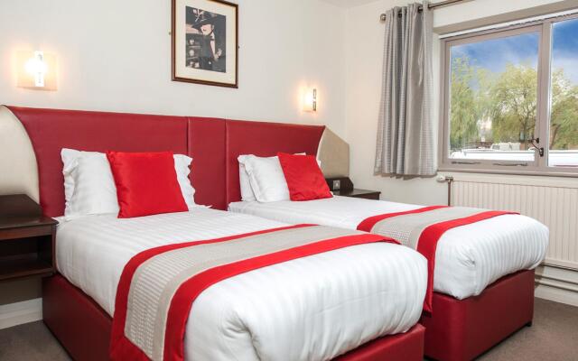 Peartree Lodge Waterside