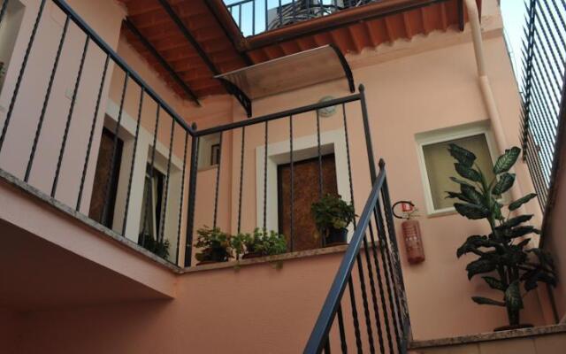 Lovely Roma B&B