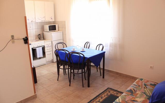 Jagoda - With Parking - A2 Desni (3+2)