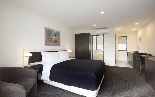Pavilions Hotel
