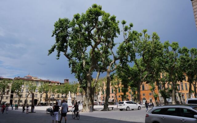 LuccaStay Luxury Apartments 1899