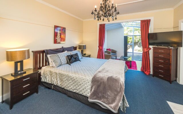 Anndion Lodge - Backpacker