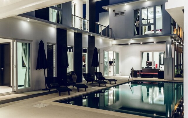 Hollywood Pool Villa Jomtien Pattaya