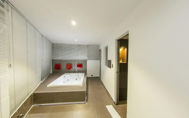 Hotel City Bog Expo Museo
