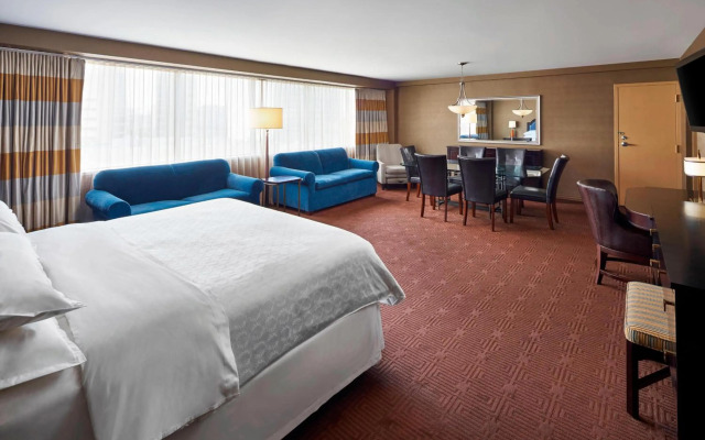 Sheraton Inner Harbor Hotel