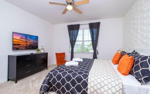 Gorgeous Family Home Sleeps 28 Blv103