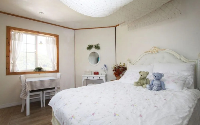 Yellow star Pension
