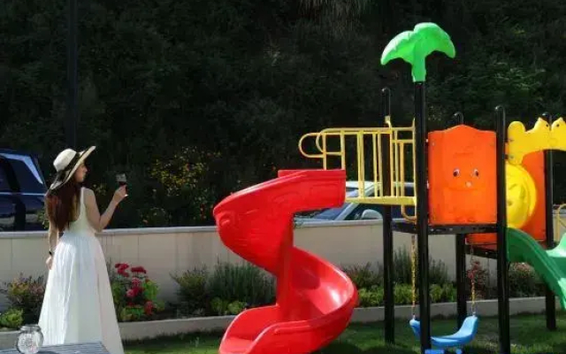 Space KONGEE·Family Pool Stream Tracing Designer Aesthetic Villa (Anji Yun Shang Grassland Resort)