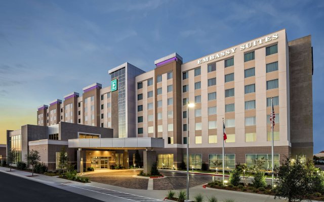 Embassy Suites by Hilton College Station, TX