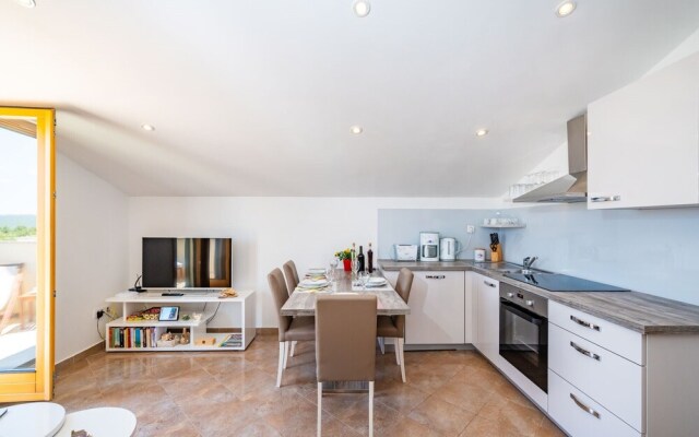 A2 Beautiful apt w. Magnificent View and Pool use