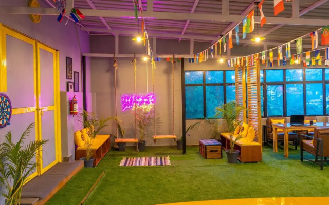 The Hosteller Mussoorie, Mall Road