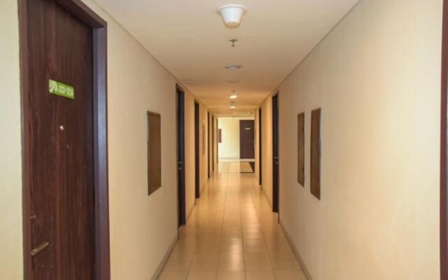 RedDoorz Apartment @ Serpong Green View