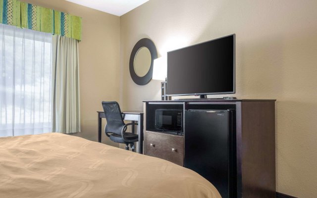 Quality Inn & Suites Arnold - St Louis