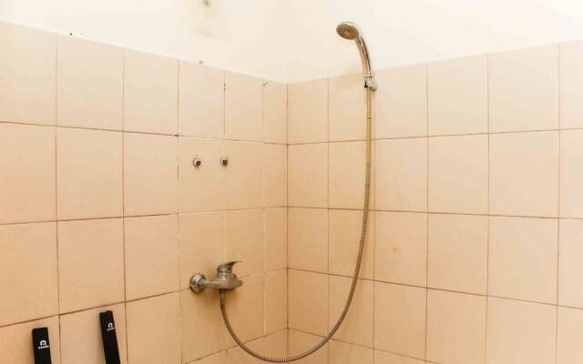 Homey And Comfort Studio At Tifolia Apartment