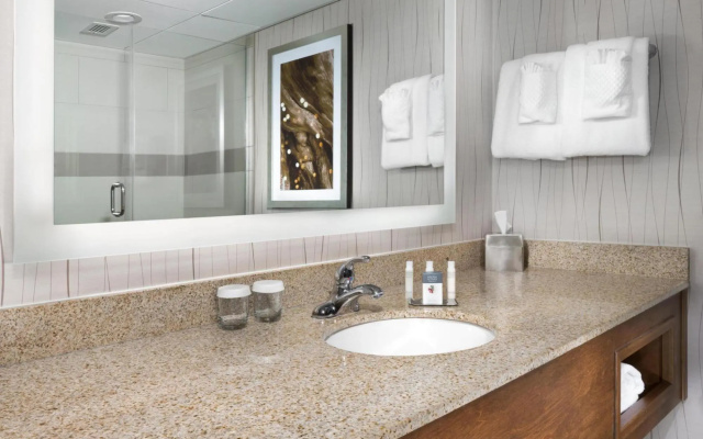 Holiday Inn LAWRENCE