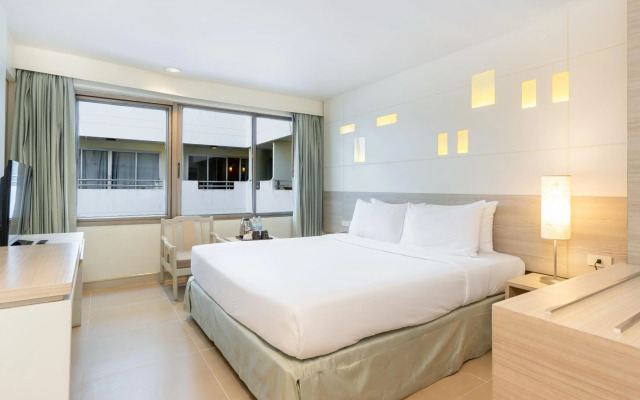 Sunshine Hotel And Residences