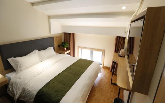 Green Tree Inn Express Beijing Xicheng District Dazhalan