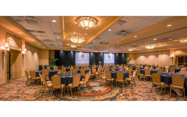 Anaheim Majestic Garden Hotel