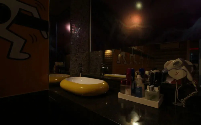 V Hotel Sasang